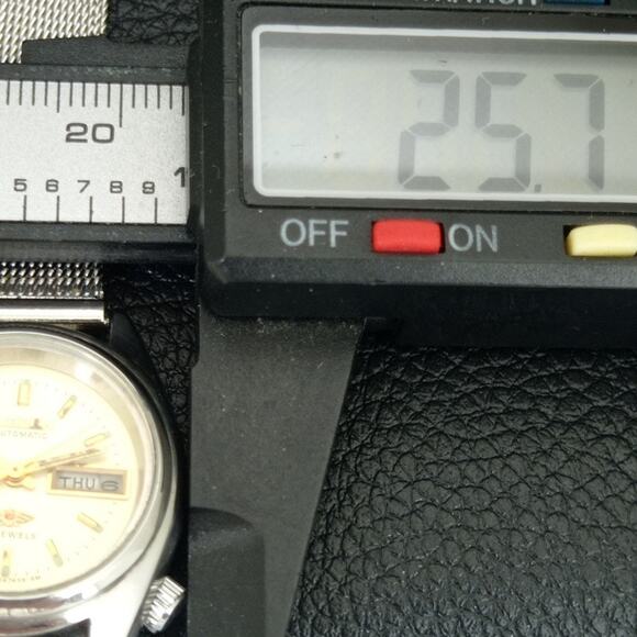 Vintage 1970 Citizen Automatic Womans Silver Watch W/daydate & Gold accents
